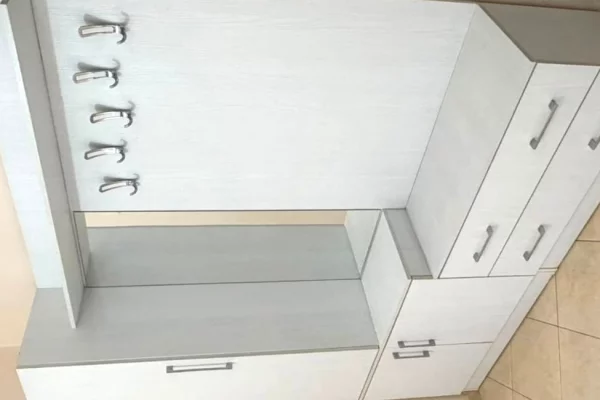 Mobilje dhe Elektroshtepiake ne Tirane - 15,000 Euro