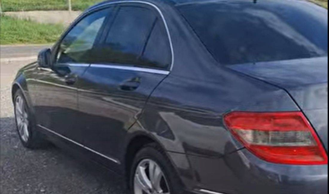Makina ne shitje ne Tirane, Mercedes-Benz, 2009 Diesel,Kambio Automatik Pagesa 6,500  Euro.