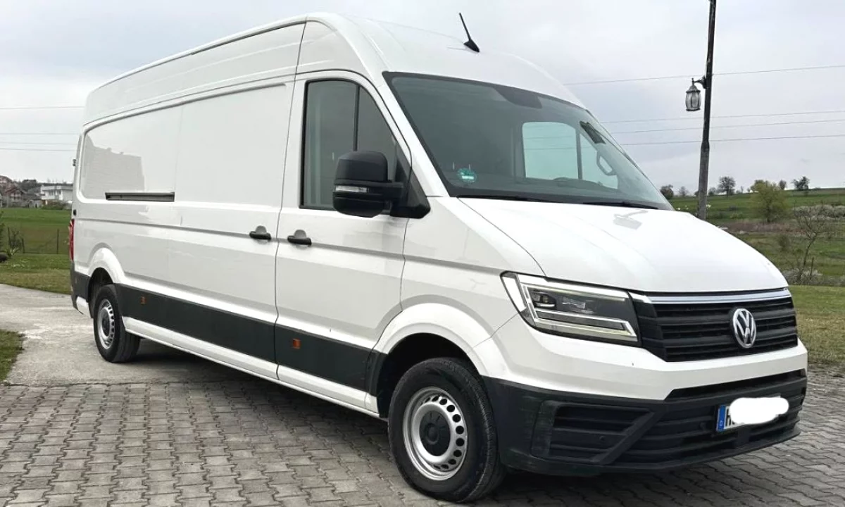 Makina ne shitje ne Tirane, Volkswagen, 2017 Diesel,Kambio Automatik Pagesa 13,500  Euro.