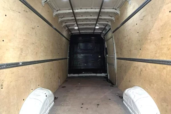 Makina ne shitje ne Tirane, Volkswagen, 2017 Diesel,Kambio Automatik Pagesa 13,500  Euro.