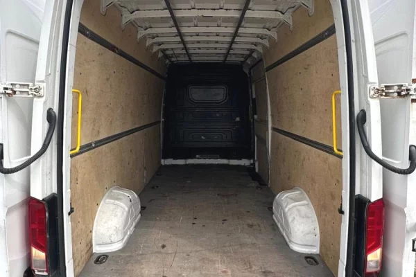 Makina ne shitje ne Tirane, Volkswagen, 2017 Diesel,Kambio Automatik Pagesa 13,500  Euro.