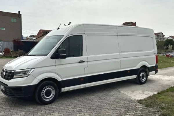 Makina ne shitje ne Tirane, Volkswagen, 2017 Diesel,Kambio Automatik Pagesa 13,500  Euro.