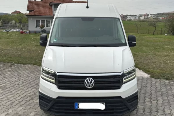 Makina ne shitje ne Tirane, Volkswagen, 2017 Diesel,Kambio Automatik Pagesa 13,500  Euro.