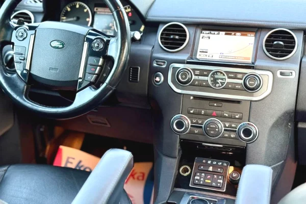 Makina ne shitje ne Elbasan, Land Rover, 2013 Diesel,Kambio Automatik Pagesa 14,500  Euro.