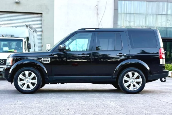 Makina ne shitje ne Elbasan, Land Rover, 2013 Diesel,Kambio Automatik Pagesa 14,500  Euro.