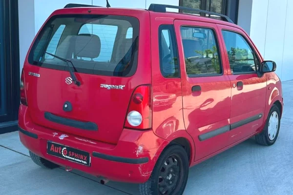 Makina ne shitje ne Tirane, Suzuki, 2001 Benzine,Kambio Automatik Pagesa 1,700  Euro.