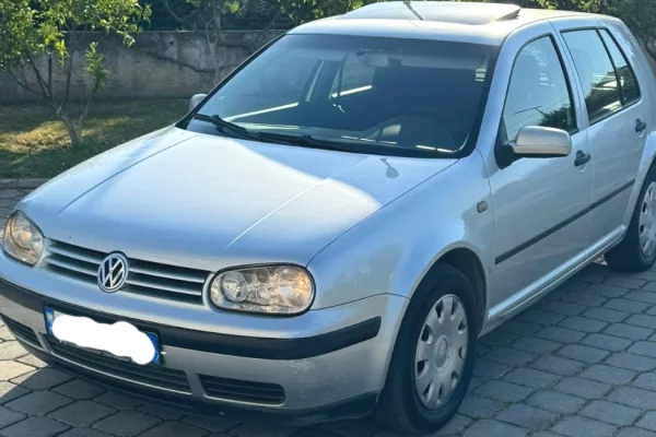 Makina ne shitje ne Tirane, Volkswagen, 2003 Diesel,Kambio Manual Pagesa 200,000  Leke.
