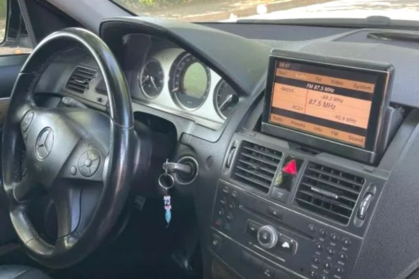 Makina ne shitje ne Fier, Mercedes-Benz, 2008 Diesel,Kambio Automatik Pagesa 4,600  Euro.