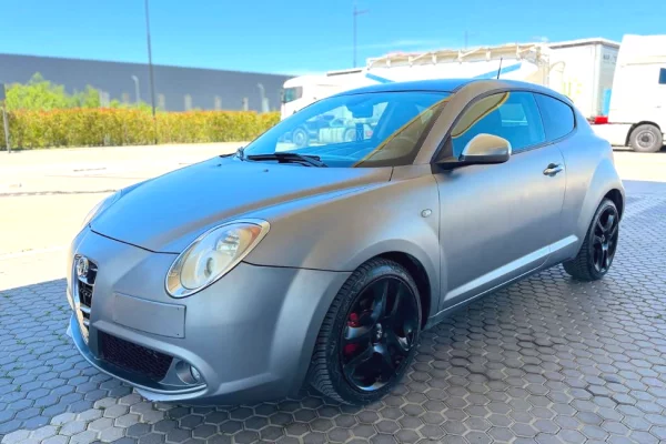 Makina ne shitje ne Tirane, Alfa Romeo, 2015 Diesel,Kambio Manual Pagesa 2,600  Euro.