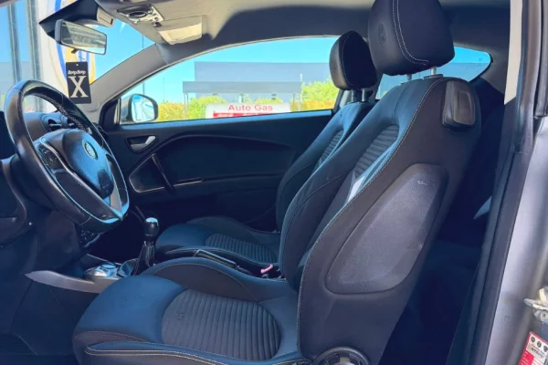 Makina ne shitje ne Tirane, Alfa Romeo, 2015 Diesel,Kambio Manual Pagesa 2,600  Euro.