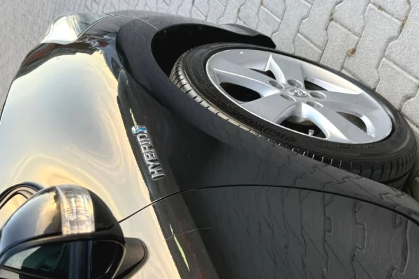 Makina ne shitje ne Tirane, Toyota, 2011 Benzine,Kambio Automatik Pagesa 6,700  Euro.