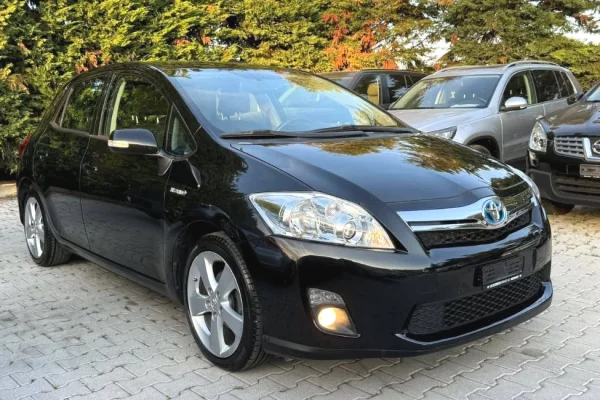 Makina ne shitje ne Tirane - 6,700 Euro