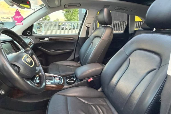 Makina ne shitje ne Tirane, Audi, 2015 Benzine,Kambio Automatik Pagesa 8,900  Euro.