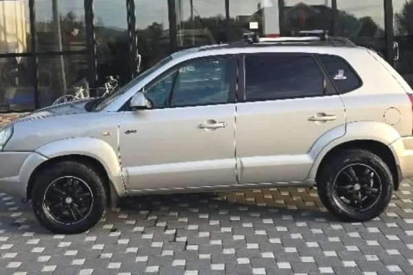 Makina ne shitje ne Durres, Hyundai, 2007 Diesel,Kambio Manual Pagesa 320,000  Leke.