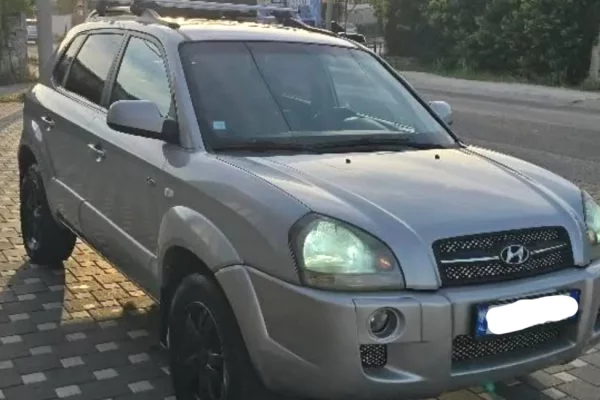 Makina ne shitje ne Durres, Hyundai, 2007 Diesel,Kambio Manual Pagesa 320,000  Leke.