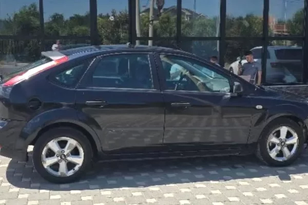 Makina ne shitje ne Durres, Ford, 2007 Diesel,Kambio Manual Pagesa 190,000  Leke.