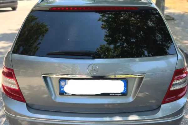Makina ne shitje ne Fier, Mercedes-Benz, 2009 Diesel,Kambio Automatik Pagesa 4,500  Euro.