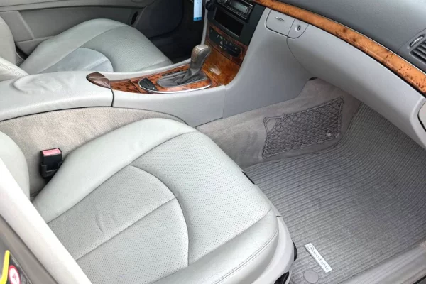 Makina ne shitje ne Fier, Mercedes-Benz, 2008 gasoline-gas,Kambio Automatik Pagesa 5,300  Euro.