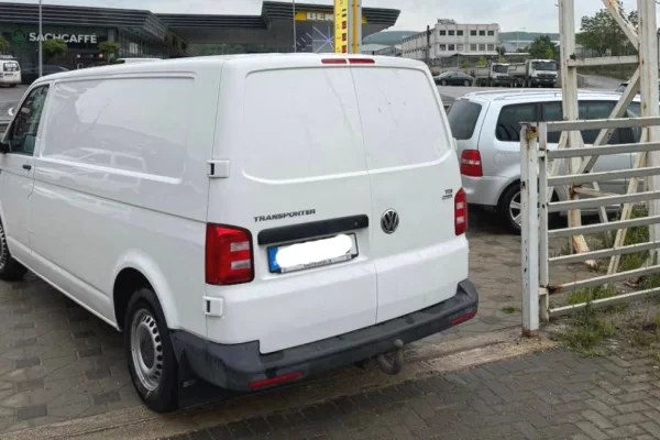 Makina ne shitje ne Tirane, Volkswagen, 2016 Diesel,Kambio Manual Pagesa 7,900  Euro.
