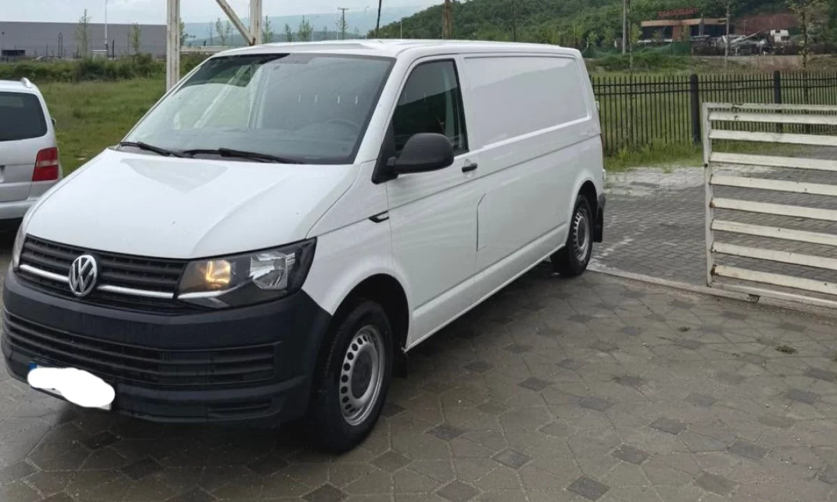 Makina ne shitje ne Tirane, Volkswagen, 2016 Diesel,Kambio Manual Pagesa 7,900  Euro.