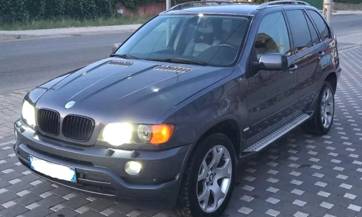 Makina ne shitje ne Durres, BMW, 2003 Diesel,Kambio Automatik Pagesa 320,000  Leke.