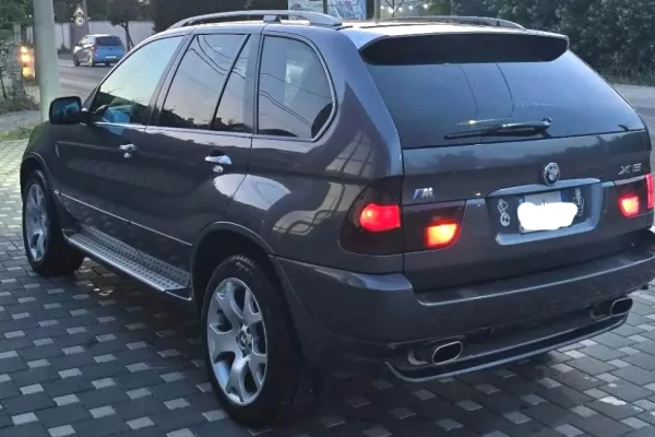 Makina ne shitje ne Durres, BMW, 2003 Diesel,Kambio Automatik Pagesa 320,000  Leke.