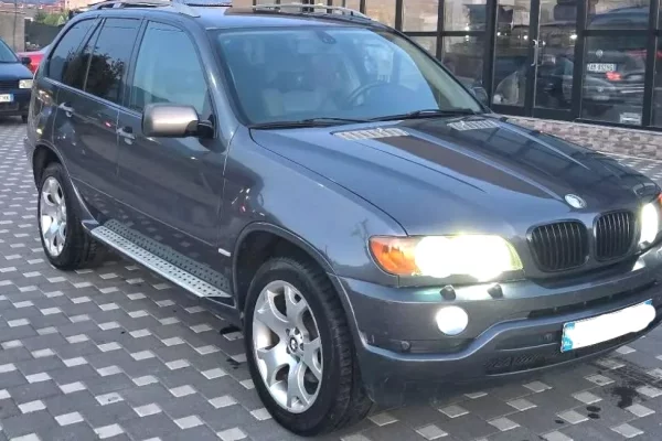 Makina ne shitje ne Durres, BMW, 2003 Diesel,Kambio Automatik Pagesa 320,000  Leke.