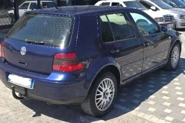 Makina ne shitje ne Durres, Volkswagen, 2002 Diesel,Kambio Automatik Pagesa 240,000  Leke.