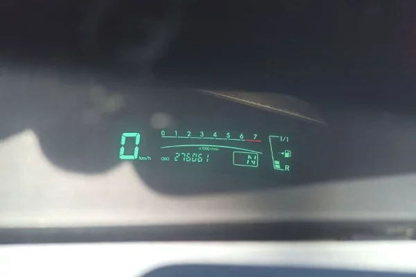 Makina ne shitje ne Tirane, Toyota, 2006 gasoline-gas,Kambio Automatik Pagesa 3,800  Euro.