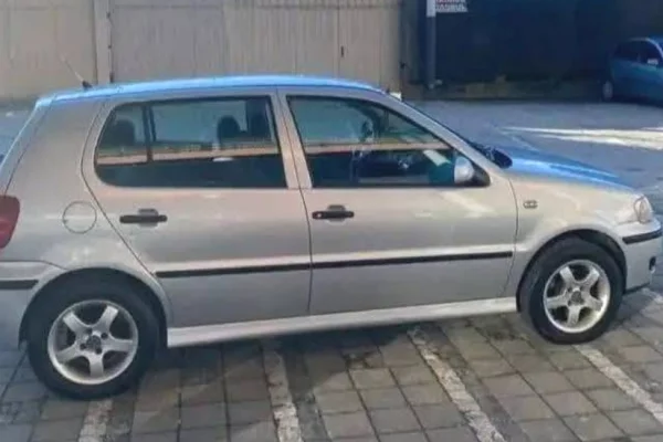 Makina ne shitje ne Tirane, Volkswagen, 2002 Diesel,Kambio Manual Pagesa 1,700  Euro.
