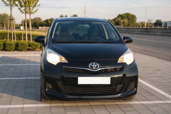 Makina ne shitje ne Tirane, Toyota, 2013 gasoline-gas,Kambio Automatik Pagesa 6,200  Euro.