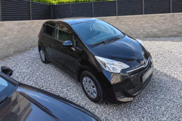 Makina ne shitje ne Tirane, Toyota, 2013 gasoline-gas,Kambio Automatik Pagesa 6,200  Euro.