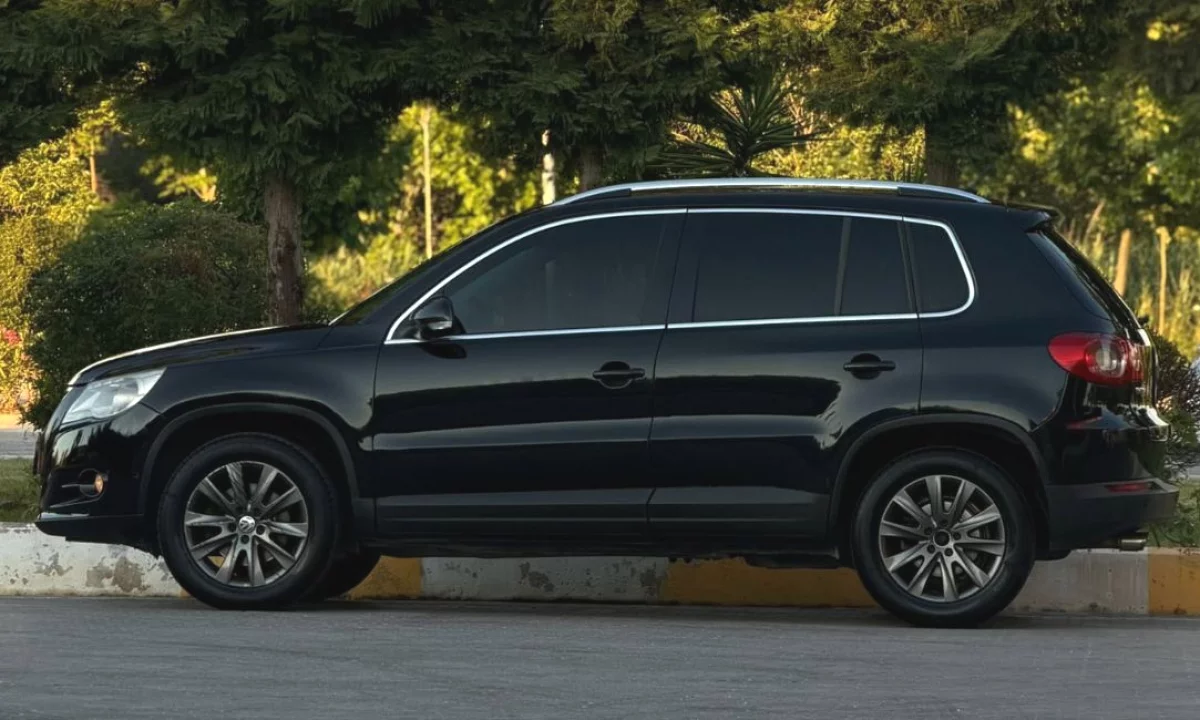 Makina ne shitje ne Vlore, Volkswagen, 2009 Diesel,Kambio Automatik Pagesa 650,000  Leke.