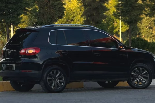 Makina ne shitje ne Vlore, Volkswagen, 2009 Diesel,Kambio Automatik Pagesa 650,000  Leke.