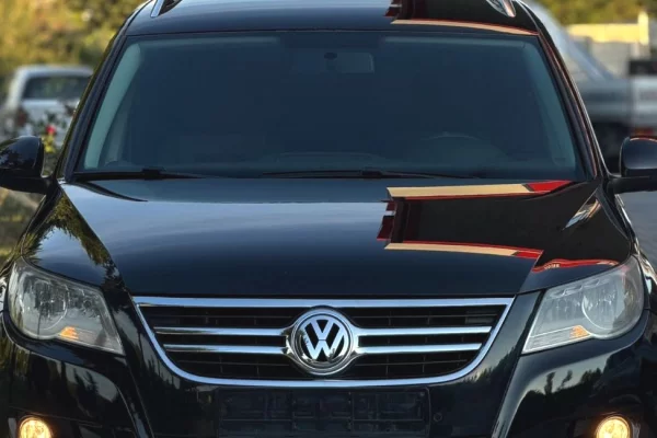 Makina ne shitje ne Vlore, Volkswagen, 2009 Diesel,Kambio Automatik Pagesa 650,000  Leke.
