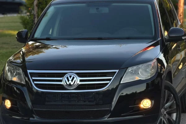Makina ne shitje ne Vlore, Volkswagen, 2009 Diesel,Kambio Automatik Pagesa 650,000  Leke.