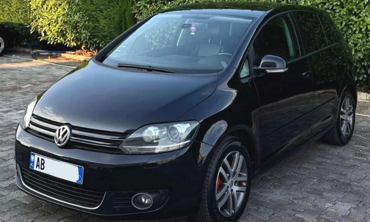 Makina ne shitje ne Tirane, Volkswagen, 2011 Diesel,Kambio Automatik Pagesa 5,900  Euro.