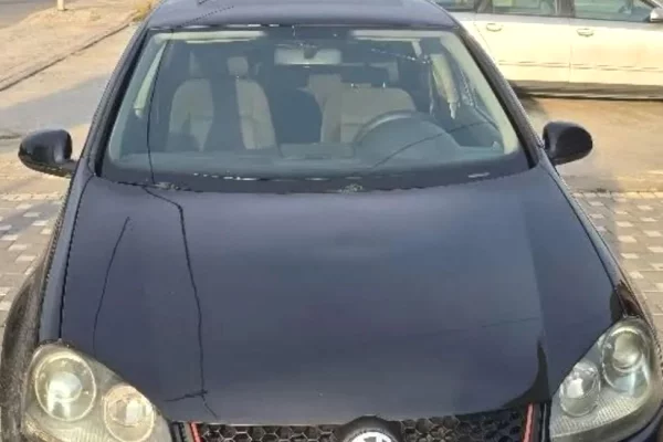 Makina ne shitje ne Durres, Volkswagen, 2006 Diesel,Kambio Automatik Pagesa 400,000  Leke.
