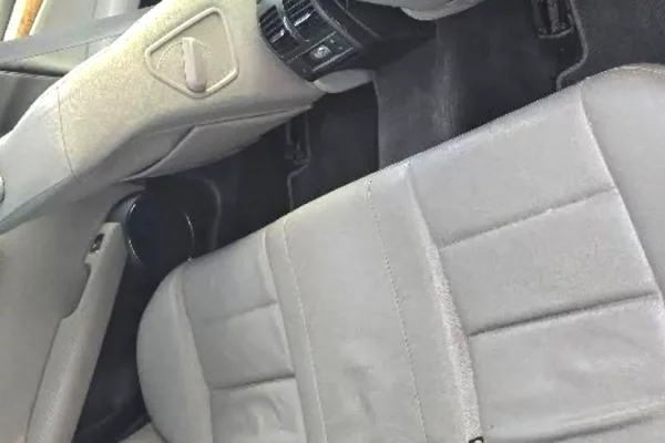 Makina ne shitje ne Durres, Mercedes-Benz, 2008 Diesel,Kambio Automatik Pagesa 600,000  Leke.