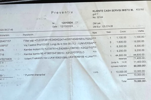 Makina ne shitje ne Tirane, Volkswagen, 2015 Diesel,Kambio Automatik Pagesa 9,000  Euro.