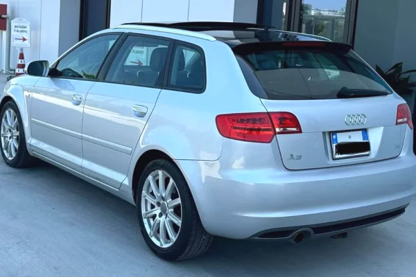 Makina ne shitje ne Tirane, Audi, 2011 Diesel,Kambio Automatik Pagesa 5,800  Euro.