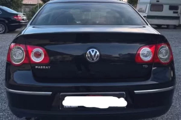 Makina ne shitje ne Tirane, Volkswagen, 2007 Diesel,Kambio Manual Pagesa 2,800  Euro.
