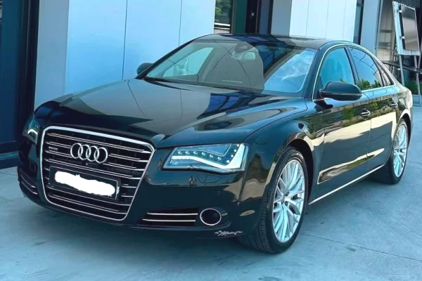 Makina ne shitje ne Tirane, Audi, 2013 Diesel,Kambio Automatik Pagesa 850,000  Leke.