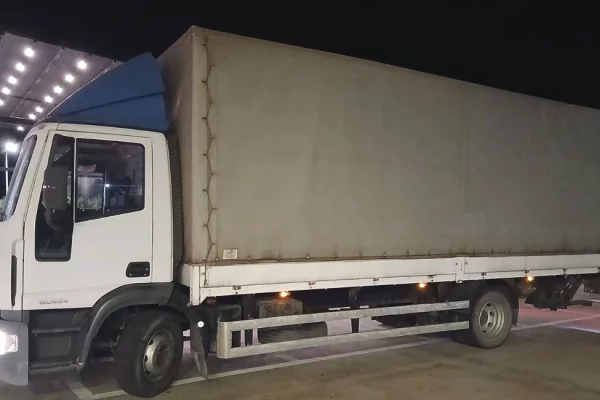 Makina ne shitje ne Vlore - 10,000 Euro