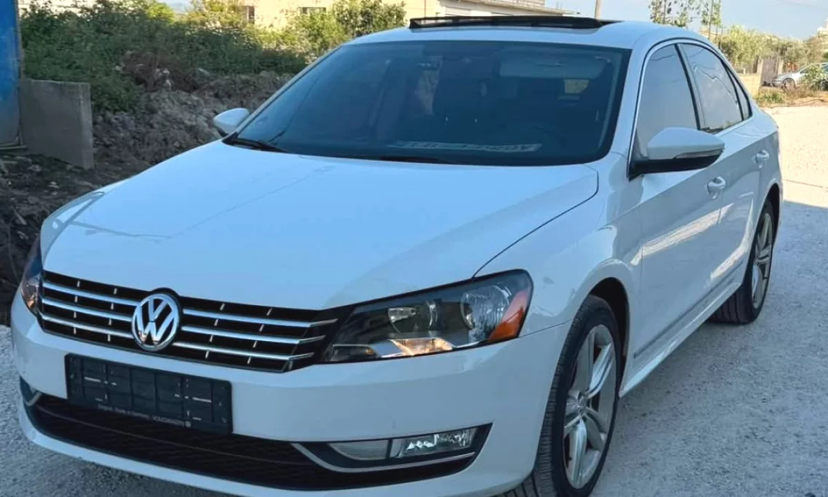 Makina ne shitje ne Durres, Volkswagen, 2013 Diesel,Kambio Automatik Pagesa 6,999  Euro.