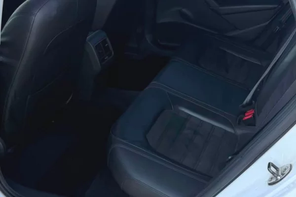 Makina ne shitje ne Durres, Volkswagen, 2013 Diesel,Kambio Automatik Pagesa 6,999  Euro.