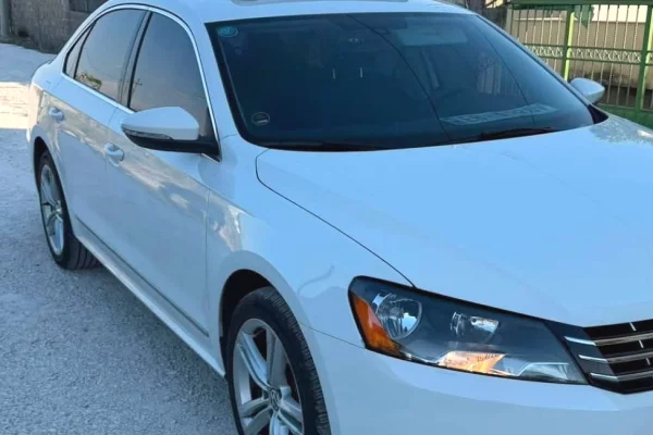 Makina ne shitje ne Durres, Volkswagen, 2013 Diesel,Kambio Automatik Pagesa 6,999  Euro.