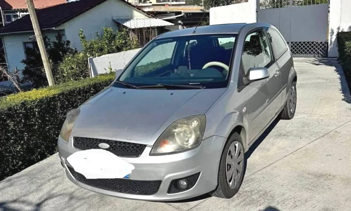 Makina ne shitje ne Tirane, Ford, 2008 Diesel,Kambio Manual Pagesa 1,850  Dollar.