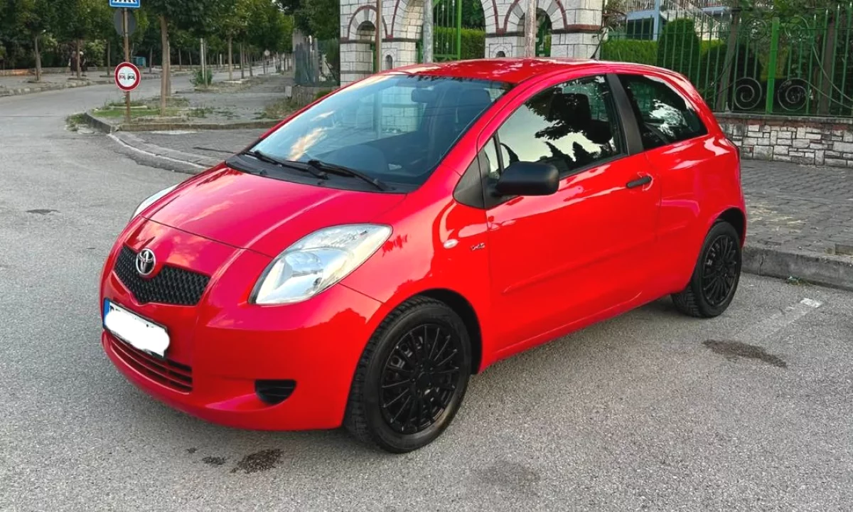 Makina ne shitje ne Tirane, Toyota, 2007 Diesel,Kambio Manual Pagesa 3,000  Euro.