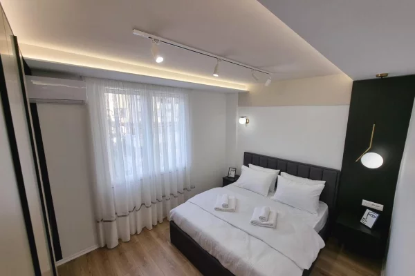 Shtepi me qera 2+1 ne Tirane - 1,500 Euro